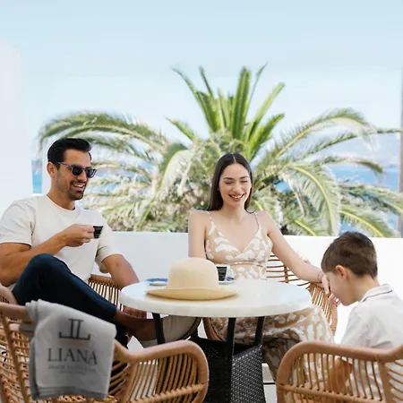 Hotel Liana & 4*