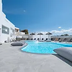 Hotel Liana & 4*