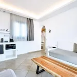 Hotel Liana & 4*