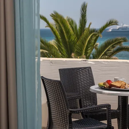 Liana & 4* Agios Prokopios (Naxos)