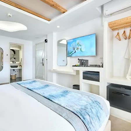 Hotel Liana & 4*
