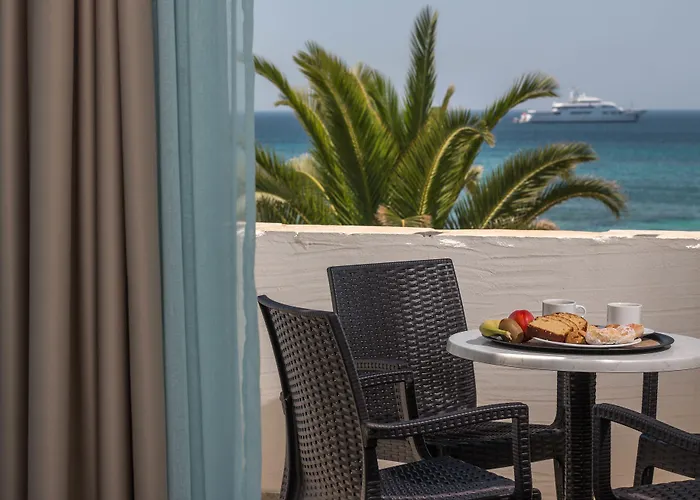 Liana & 4* Agios Prokopios (Naxos)